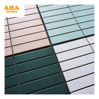 China Modern High Quality Home Waterproof Bathroom Backsplash Strip Finger Mosaic Wall Tile Kitchen Peel and Stick for sale