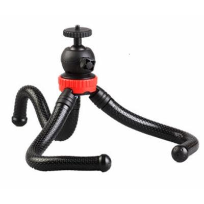 China Wholesale PORTABLE Cheap Selfie Stick Phone Tripod Mobile Phone Remote Control Holder for sale