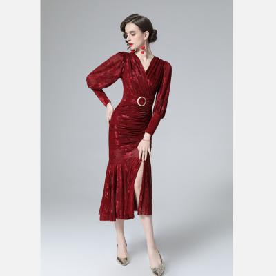 China 2022 Anti-Static High Quality Fishtail Slit Edge Embroidered Solid Color V-Neck Pleated Women Business Dress for sale