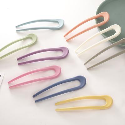 China Chinese Korean U-clip Frosted Woman Hairpin Forks Cute Colorful Plastic Hair Accessories for sale