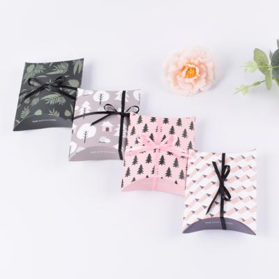 China Recycled Materials Food Eco Friendly Wedding Pillow Paper Packaging Bag Soft Box for sale