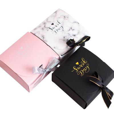 China Recycled Materials Kraft Paper Candy Packaging Box Custom Wedding Favor Gift Boxes With Ribbon for sale