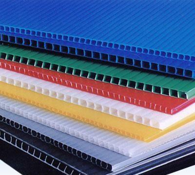 China Crystal Clear PP Hollow Sheet Corrugated Polypropylene Plastic Board for sale