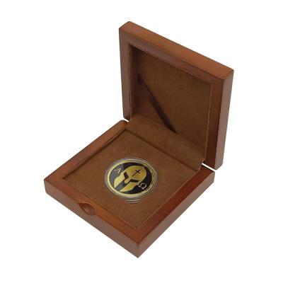 China High Quality Biodegradable Handmade Wooden Souvenir Coin Packing Box Collection Gift Box For Medal for sale