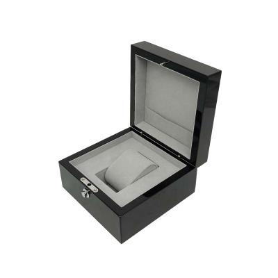 China 2021 Simple Modern Design Wooden Classic Luxury Packaging Watch Wooden Display Box for sale