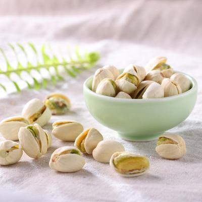 China Normal On Site Wholesale Customized Delicious Chinese Traditional Leisure Snacks Puffed Food Vacuum Packed Pistachios for sale