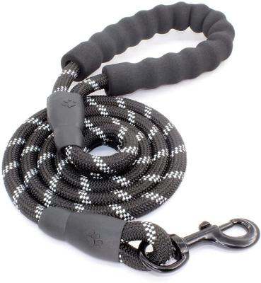 China High Quality Life Durable Durable Rope Leash Dog Collar Manufacturer Portable Dog Leash for sale