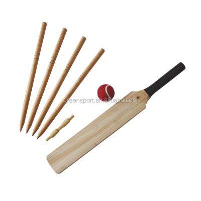 China WOODEN Cricket Training Cricket Bestseller Set With Wooden Ball And Cricket Bat For Backyard Games for sale