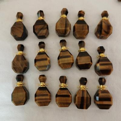 China Tiger Eye Crystal Jade Perfume Oil Bottles Necklace Pendant Europe Mini Perfume Bottle Perfume Bottle for sale