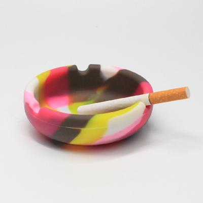 China UKETA cheap round cigarette rainbow silicone washable ashtray for sale