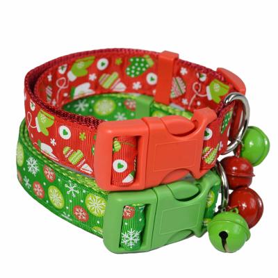 China 2021 New Products Christmas Red and Green Bells Collar Dog Collar Viable Pet Collars for sale