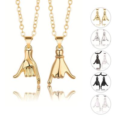 China Romantic A Pair With A Meaning Of Promise Design Personalized Couples Copper Pendant Necklace For Lovers for sale