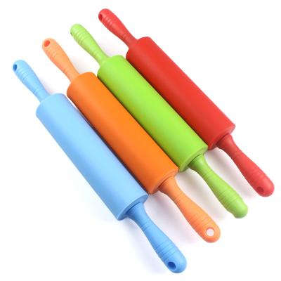 China 8 Inch Handle Modern Plastic Dough Roller Pin Silicone Rolling Pin For Pastry Baking Tools for sale