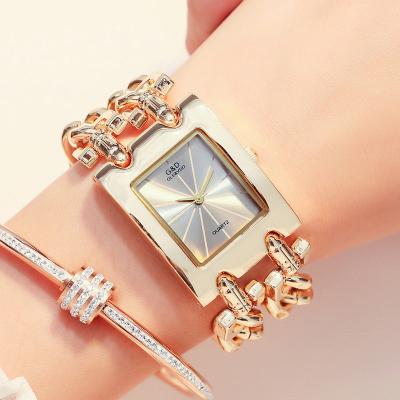 China Water Resistant 2022 New GLE&VDO Brand Original Unique Design Gold Chain Bracelet Watches For Women G0230 for sale