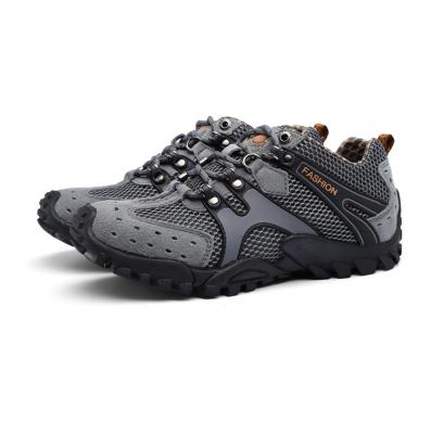 China LCFC Summer Mesh Hiking Hiking Shoes Fashionable Breathable Durable Men's Hike Shoes for sale