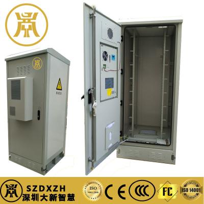 China Galvanized Steel Outdoor Battery Storage Cabinets Telecom Enclosure Free Standing for sale