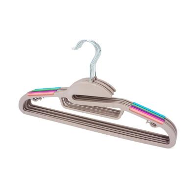 China Multifunctional wholesale hot selling clothes hanger plastic coat hanger for clothes for sale