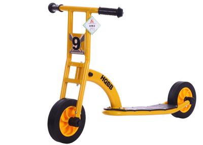 China Yellow Cute Scooter Kids Outdoor Entertainment Fashion Two Wheel Kick Scooter for sale