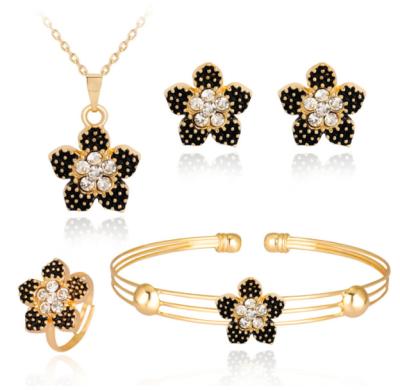 China European and American punk hot-selling necklace set exquisite alloy diamond flower necklace earrings four-piece set for sale