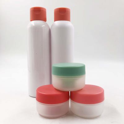 China Personal Popular Red Cosmetic Bottle Sprayer Bottle PET Skin Care Packaging Container And Jars Set Skin Care Liquid Serum Bottles Set For Cosmetic Packaging for sale