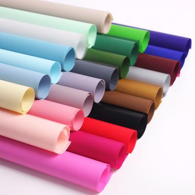 China Custom Waterproof Kraft Paper Solid Color Flower Wrapping Paper Gift Waterproof Wrapping Paper for sale