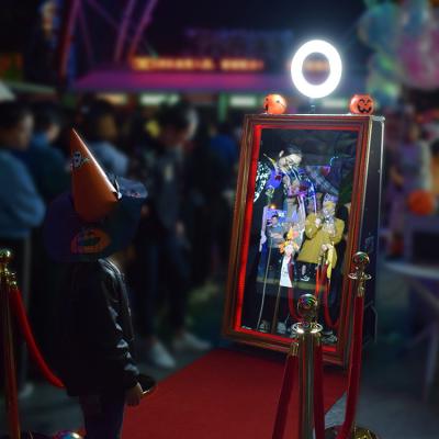 China Permanent Touchscreen Selfie Mirror Photo Booth for sale