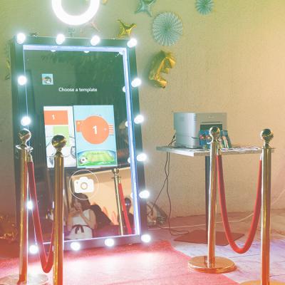 China Touch Screen Full Length Magic Mirror Photo Booth Portable Easy To Use for sale