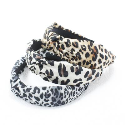 China 2021 Wholesale Fashional Seller Pretty Korean Fashion Headband Cheap Cloth Leopard Print Headbands For Women for sale