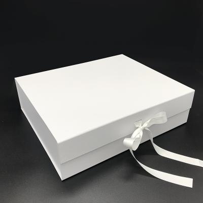 China Custom Recycled Materials Logo Luxury White Magnetic Foldable Gift Box Ribbon Box Packaging For Dress Handbag Hair Garment for sale