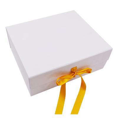 China Custom Recyclable Boxes Magnetic Large Square Cardboard Folding White Gift Box With Ribbon Closure Paper Box Packaging for sale