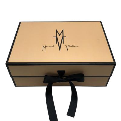 China Wholesale Recyclable Luxury Foldable Rigid Paper Gift Box Custom Printing Elegant Bespoke Lid Cardboard Magnetic Gift Box for sale