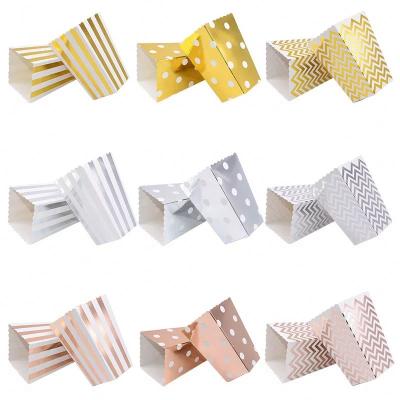 China Recycled Materials Gold Silver Dot Wave Striped Paper Popcorn Box Dot Wave Striped Paper Popcorn Sanck Favor Bag Wedding Kid Birthday Party Paper Box for sale