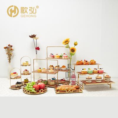 China Durable and modern wooden buffet riser cake display stand mango wood buffet cupcake dessert trays buffet decoration rustic supply for sale