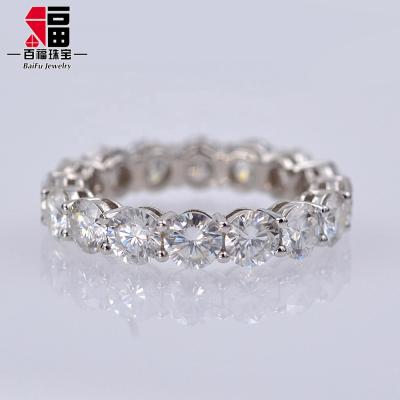 China Nickel Free & Lead Free 4.0 Mm 18K Full Gold Circle DEF White Clear Diamonds Jewelry Split Setting Moissanite Band Ring for sale