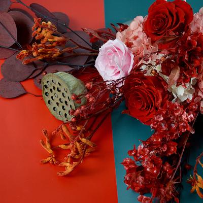 China Unique Preserved Flowers Art House Decoration Accessories Modern Flower Bouquet Small Size Layout Preserved Flowers And Plants for sale