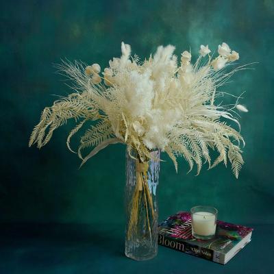 China preserved & Dried Flowers Wholesale Table Home Decoration Living Room Natural Indoor Dry Flower Natural White Bouquet for sale