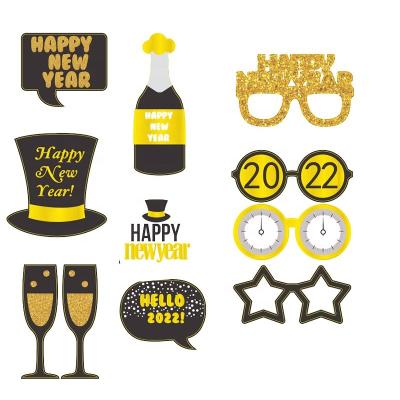 China Eco-Friendly and Stocked 2022 New Year Party Supplies Happy New Year Party Props Navidad NYE Holiday New Year Eve 2022 Party Photo Booth Props 19pcs for sale