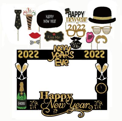 China Eco-Friendly and Stocked Happy New Year 2022 New Year Party Supplies Photo Booth Props New Year Photo Booth Frame Selfie Booth Props Navidad 2022 Party for sale