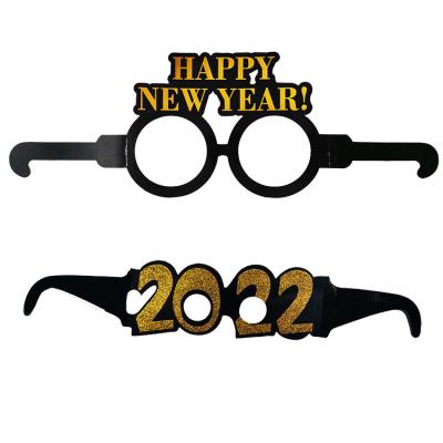 China 2022 New Year Eco-Friendly and Stored Party Supplies Happy New Year Banner Paper Hat Glass Photo Booth Frame Navidad 2022 NYE Holiday New Year Party for sale