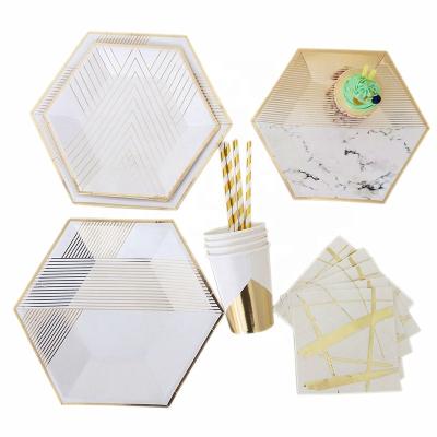 China Disposable Gold Disposable Tableware Set Paper Party Supplies Set Biodegradable Dinner Paper Plates Cups Napkins Party Tableware Sets for sale