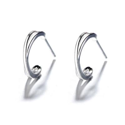 China Simple And Tasty Tasty Silver Plated Cross Shaped C Post Stud Circle Earring for sale