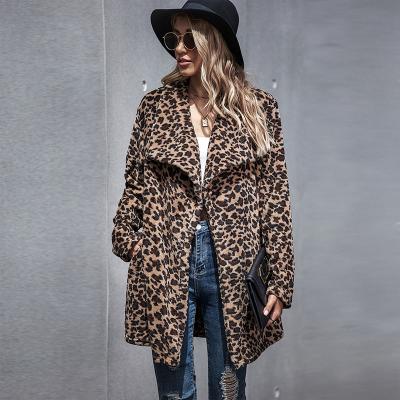 China Keep warm 2020 new women autumn and winter leopard print slim mid length woolen coat for sale