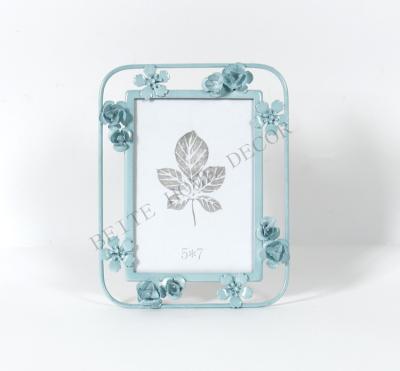 China Morden Wedding Gift Popular Blue Flower Shape Photo Frame for sale