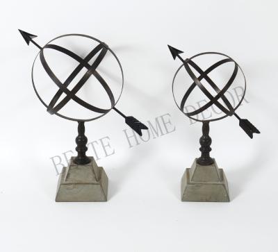 China 3D Traditional Beite Round Iron Ball Table Top Decoration With Arrow for sale