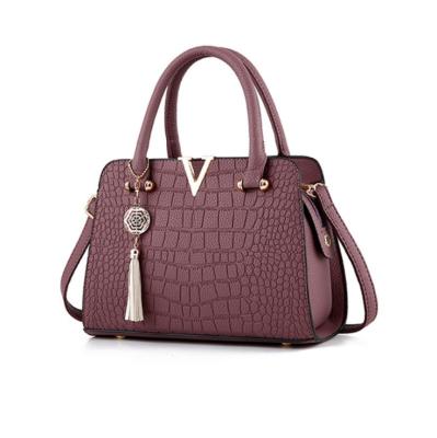 China 2021 Fashion Fashion Folded Handbag Luxury Stone Textured Shoulder Handbag High Quality For Women Customization for sale