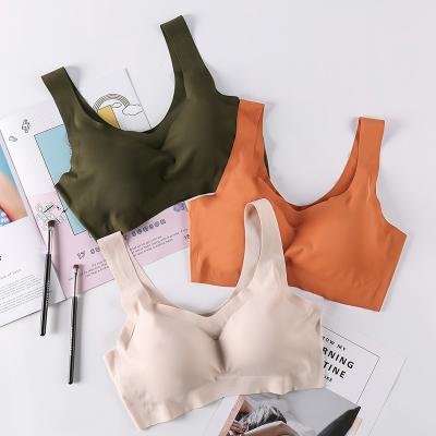 China Seamless Seamless Underwear for 4th Generation Ice Free Women's Wire Free Cooling Silk Bras for Sports and Sleep Massage for sale