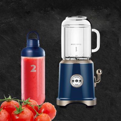 China Retro Style Multifunctional Mini Fruit Juicer Blender with Blender 6 PCS Blades for Home Outdoor for sale