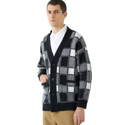 China 2021 Autumn New Fashion New Fashion Anti-Wrinkle Design Sweater Stylish Plaid Pattern Long Color-mix V-Neck Mens Oversized Winter Sweater Cardigan Men for sale