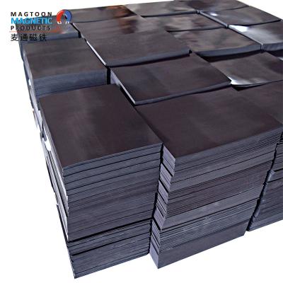 China Industrial Magnet Manufacturer Customized Strong Magnetic Sheet , Isotropic Rubber Magnetic Sheet for sale