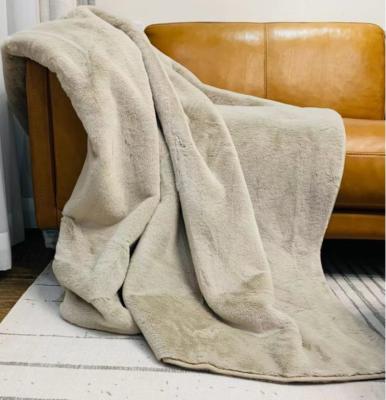 China Warm Cheap Luxury Solid For Winter Rabbit Faux Fur Throw Blanket High Quality for sale